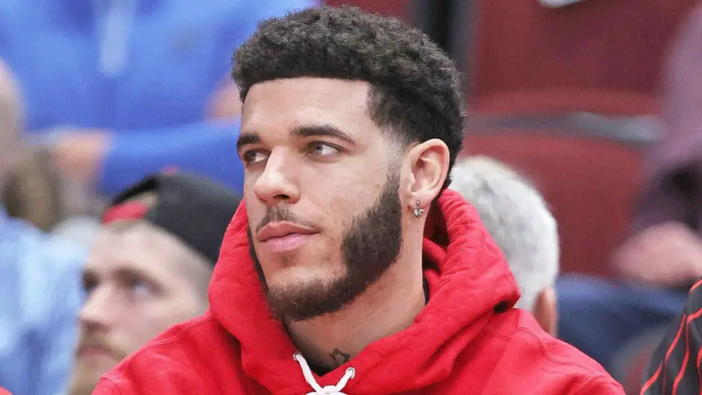 Lonzo Ball gives discouraging updates about his knee