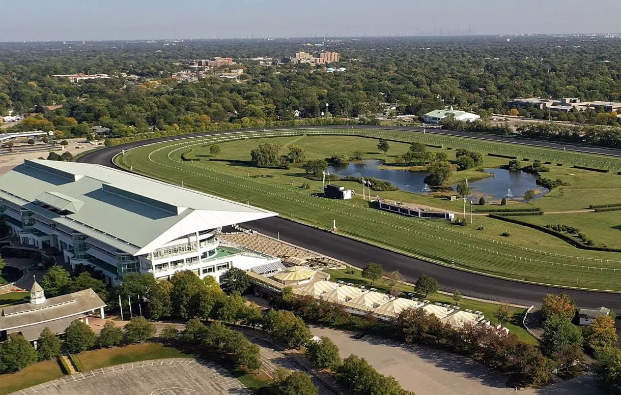 Bears Reportedly Sign Purchase Agreement For Arlington Racetrack