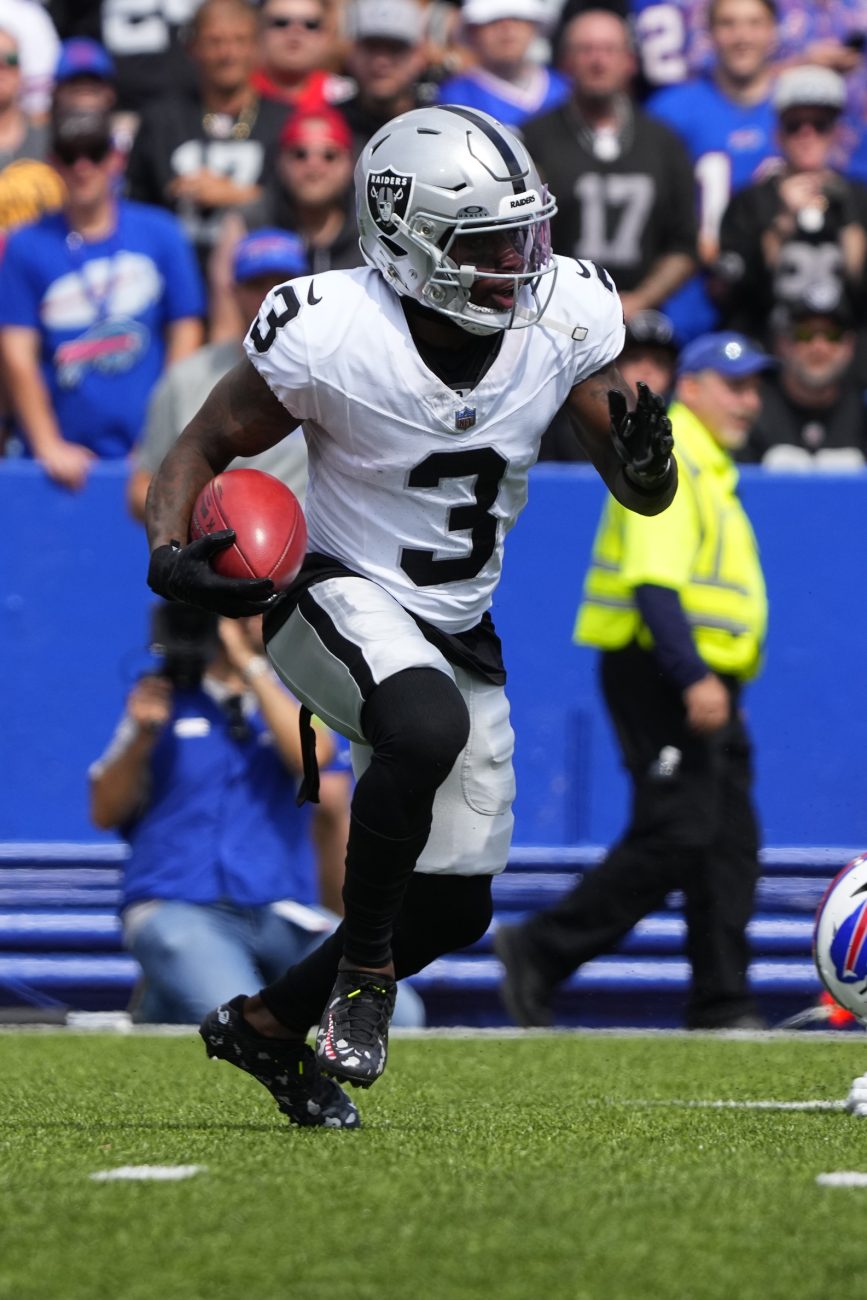 NFL: Las Vegas Raiders at Buffalo Bills