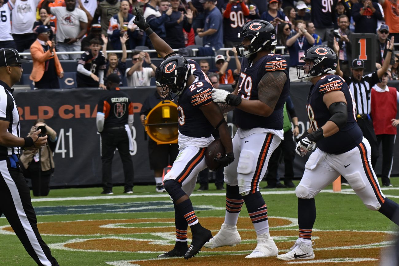 Bears run game led by Roschon Johnson