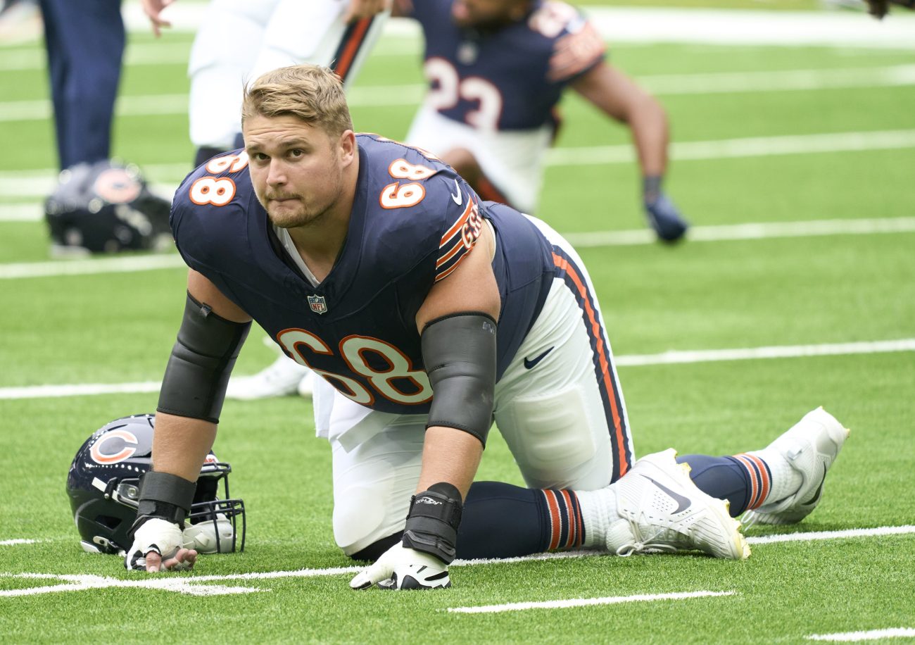 Chicago Bears center Doug Kramer Jr. (68) in warm ups before an NFL International Series game at Tottenham Hotspur Stadium. 