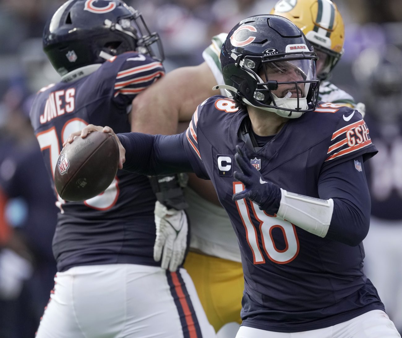 NFL: Green Bay Packers at Chicago Bears