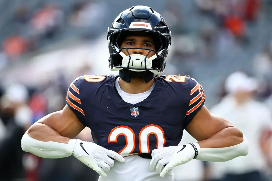 Chicago Bears running back Travis Homer (20) practices before the game against the New England Patriots at Soldier Field