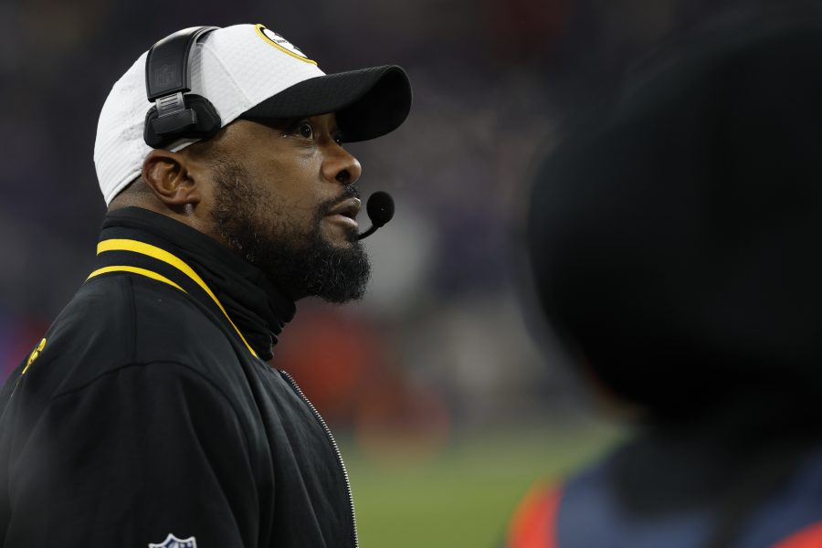 NFL: AFC Wild Card Round Pittsburgh Steelers at Baltimore Ravens