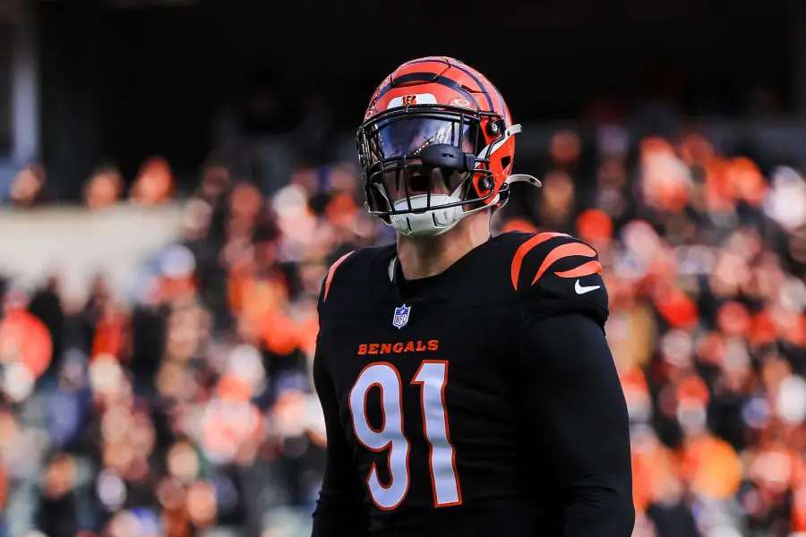 Cincinnati Bengals defensive end Trey Hendrickson (91) runs onto the field before the game against the Cleveland Browns at Paycor Stadium.