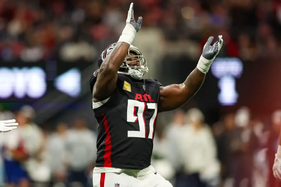 Chicago Bears Grady Jarrett celebrates a sack