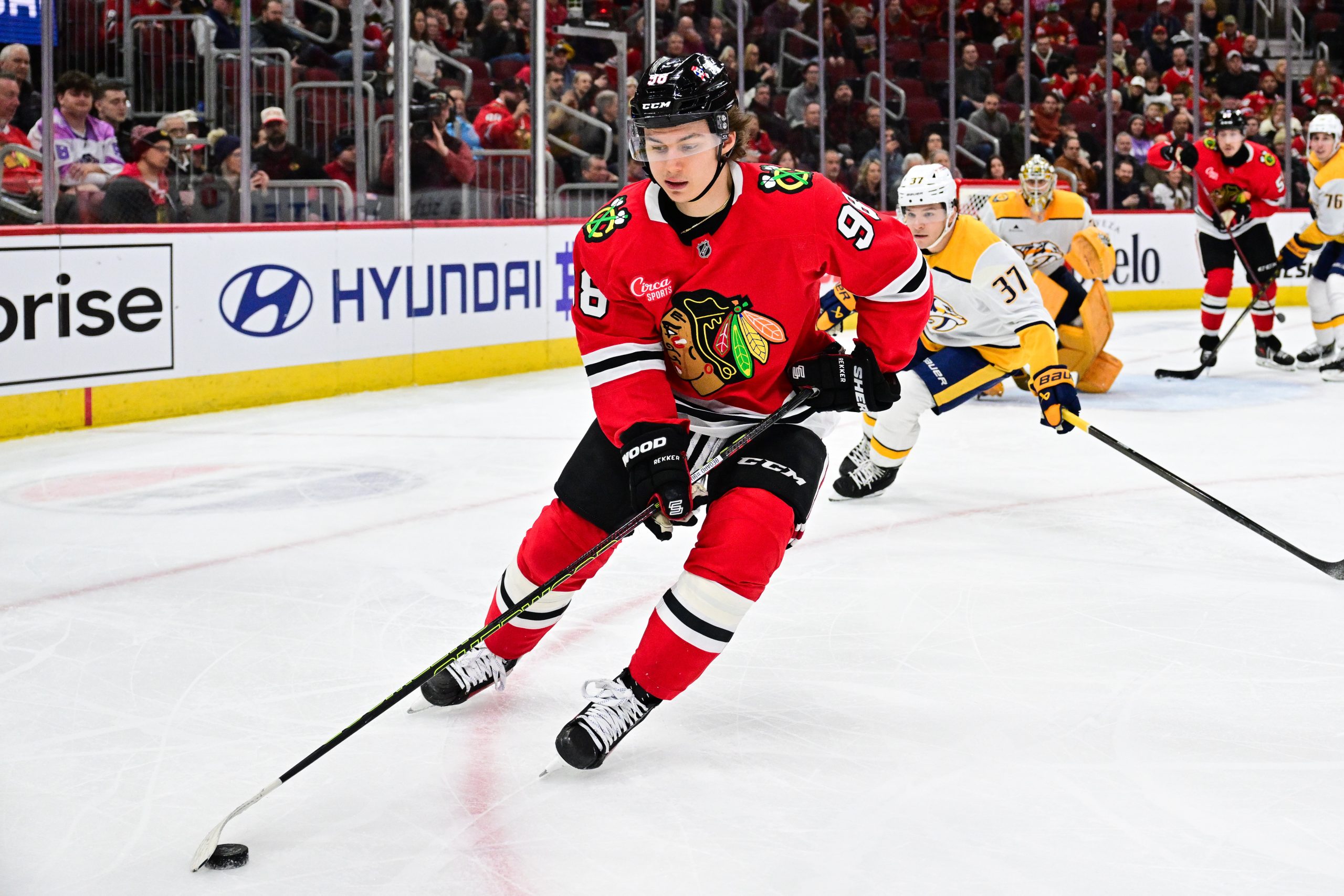 Chicago Blackhawks 19-year-old star joins his childhood idol by accomplishing scoring feat