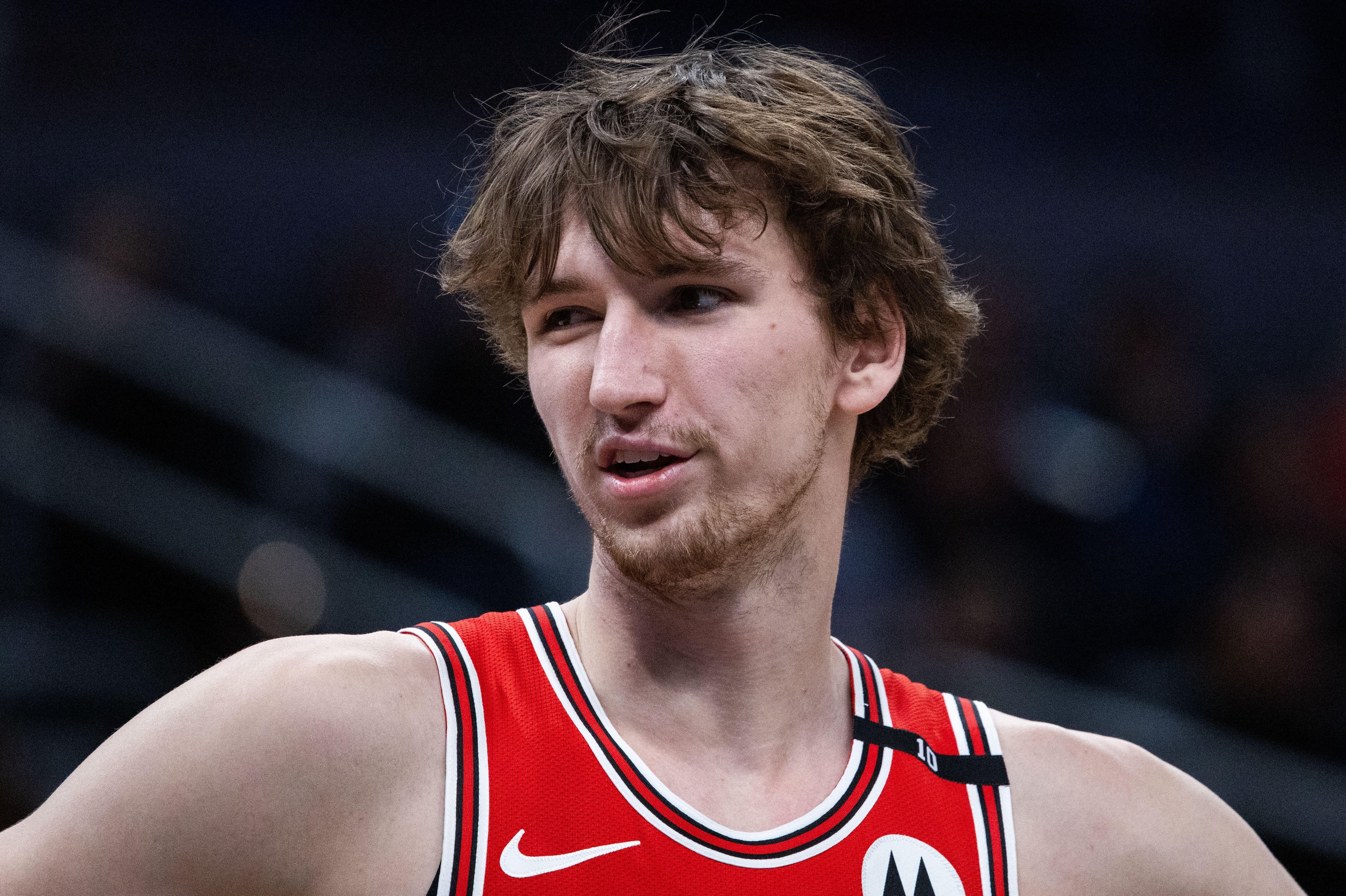 Chicago Bulls’ Matas Buzelis makes nasty move before dunking on Luka Doncic: Watch