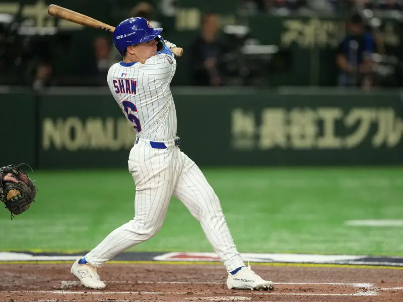 Chicago Cubs second baseman Matt Shaw (6) grounds out in his first at bat during his Major League debut against the Los Angeles Dogers in the second inning during the Tokyo Series at Tokyo Dome.