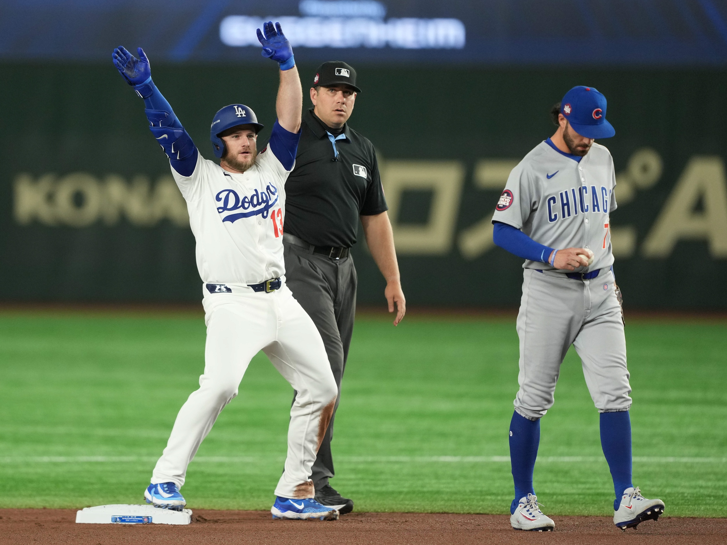 Chicago Cubs: MLB umpries under fire for 2 blown calls (totaling 3 runs) in 6-3 loss to Dodgers